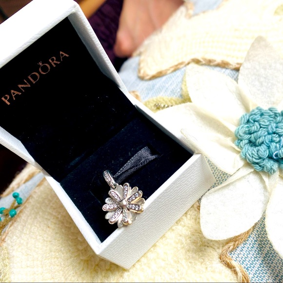 Pandora Jewelry - SOLD 🌼HOST PICK!🌼 Pandora Daisy Charm